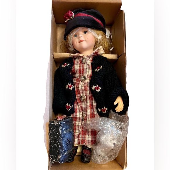 Boyds Collection Vintage Doll - 4824 "Heather" - Picture 11 of 13